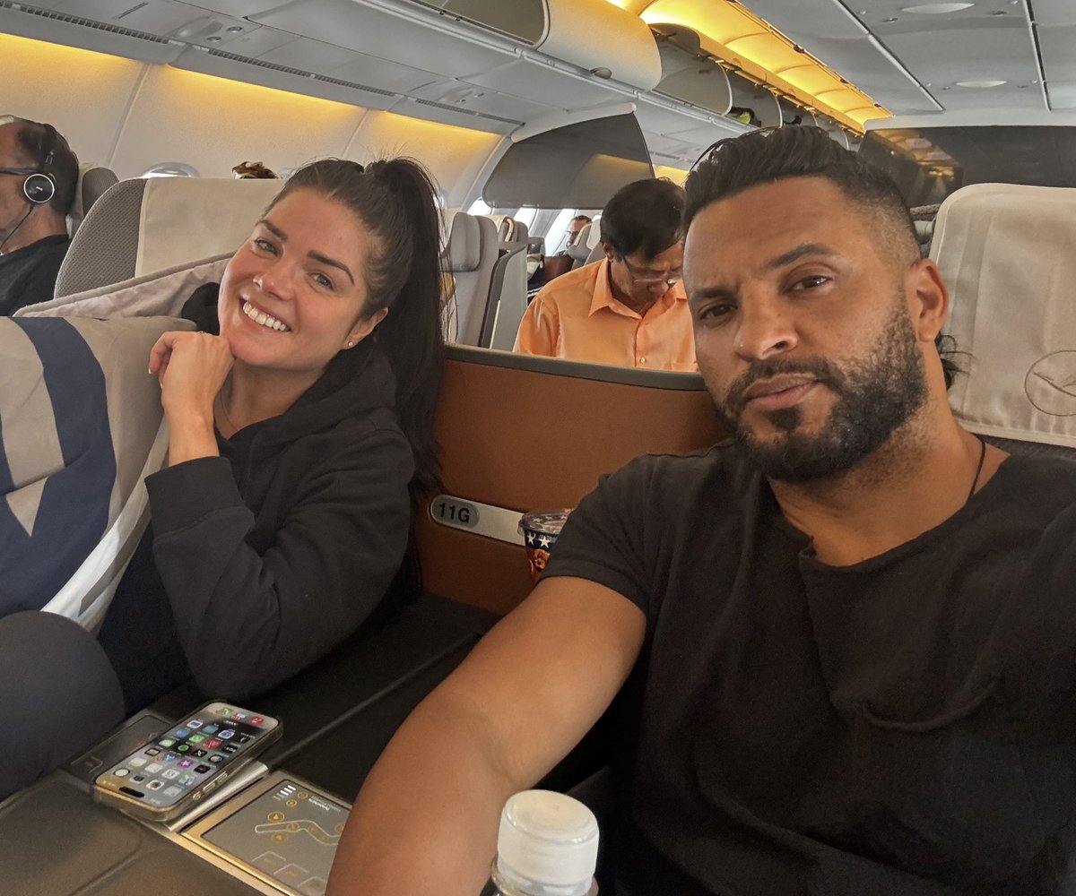 MrRickyWhittle's tweet photo. Yup so #linctavia happened again after too many years #lincoln #octavia @iamAvgeropoulos 💪🏾 https://t.co/XkdE3XBoAI