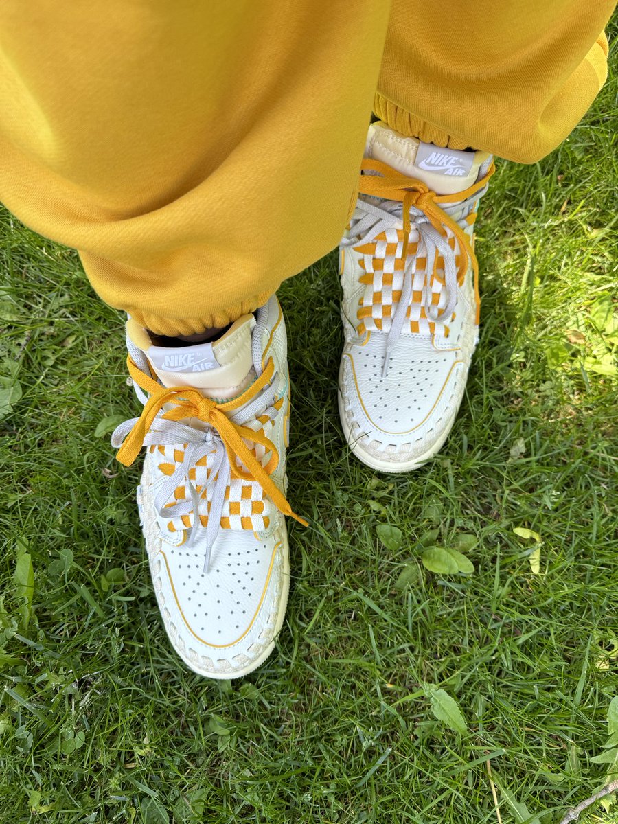#KOTD

AJ1 X Union “Bephie’s Beauty Supply”

Happy Monday!! It’s beautiful out ☀️ “They call me mellow yellow..” 🎶 Enjoy your day! Stay dangerous 😉 stay safe stay blessed stay You!! 🫶🏾💛

#mykicks12exclusive
#yoursneakersaredope 
#snkrsliveheatingup
#INMYJS