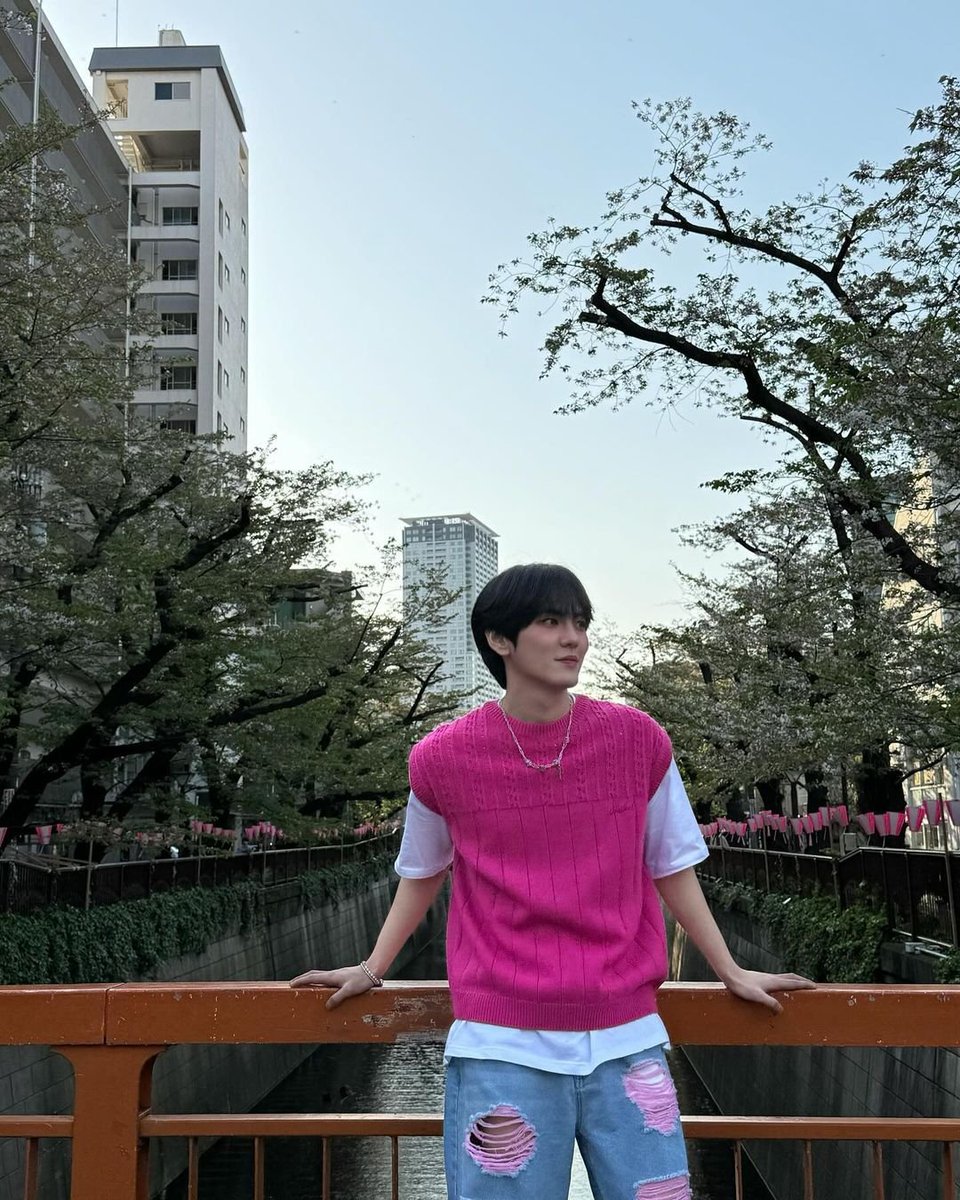 HwanHee_Brasil's tweet photo. [#TRAD | #INSTAGRAM] Atualização do dia 15/04/2024

"[#LEEHWANHEE] Essas também🌸.."

📌https://t.co/z5NHyLewKG

PT-BR: 🐸 • @HwanHee_Brasil https://t.co/KmZr1otQOA