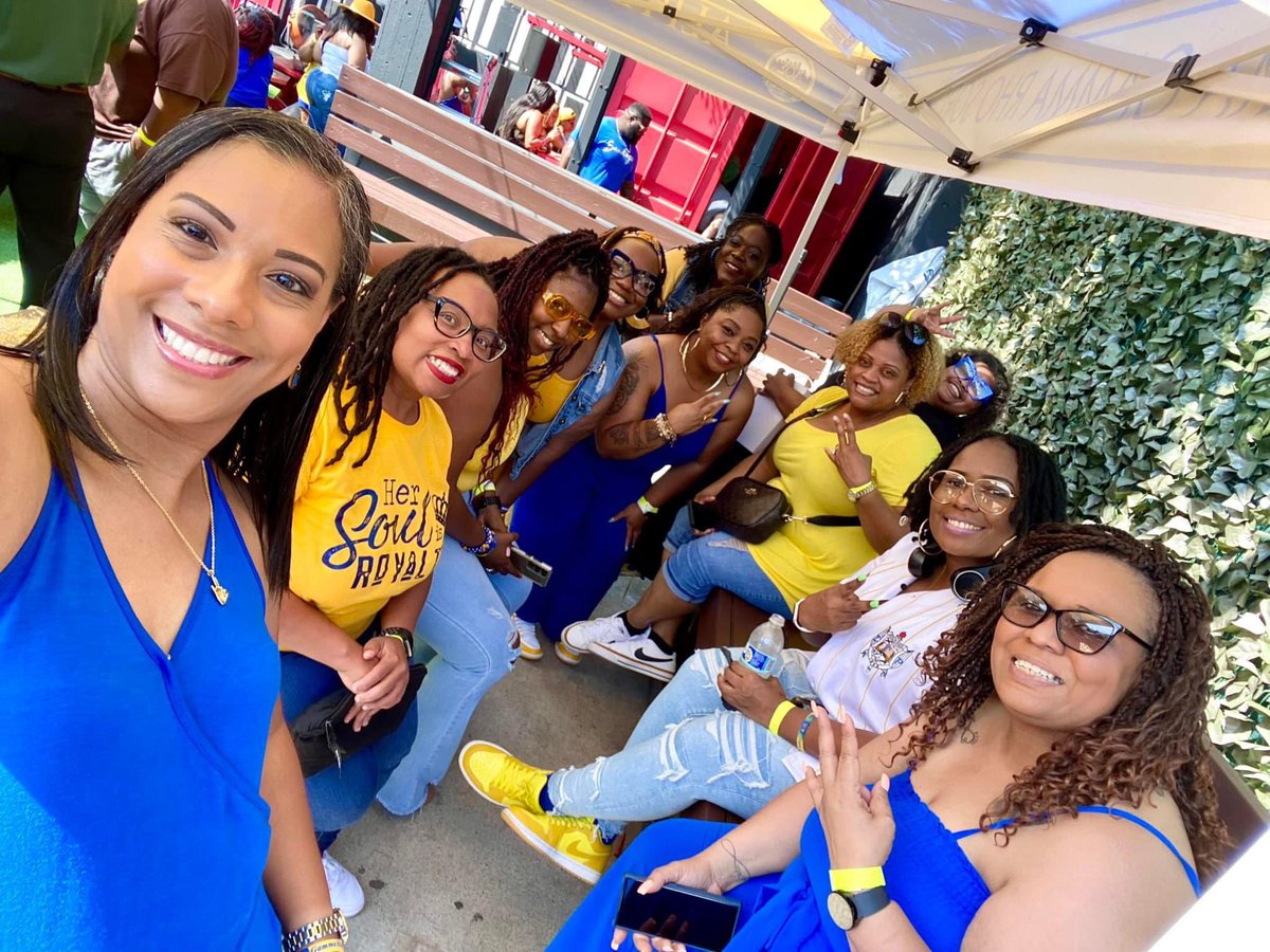 SGRhoDenton's tweet photo. NPS Sorors attended the @sgrhodallas Day Party yesterday at Sandaga. It’s almost summer &amp; we love spending time with Sorors. 

#SGRhoDenton #DFWSGRhos #NuPiSigma #DentonTX #DayPartyDallas #OneSigma #SGRho https://t.co/2CM71m3LdH