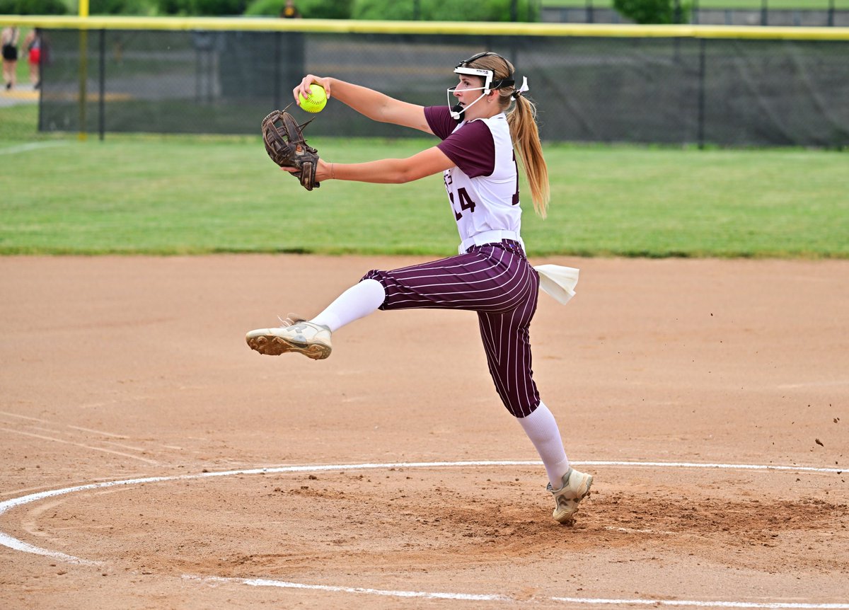 . @AnkenySoftball returns a pair of first-team all-staters in @Cjsoftball34 and @abbyrusher24: ankenyfanatic.com/2024/05/20/our…