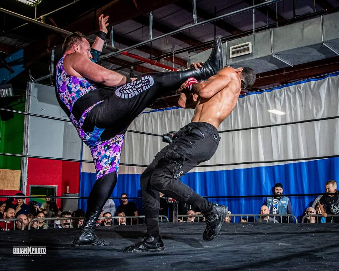 *Size VS Speed* While we wait for the full match to be uploaded, check out the @ARealFoxx vs. @tjmarconi from @WOWPROWRESTLING this past Saturday in 📸 form courtesy of the talented @briank_photo ! Now You Got A Story To Tell - Public Enemy no.1