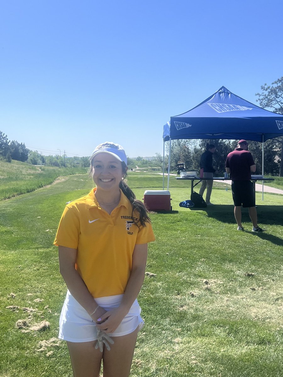 Frederick_WGolf's tweet photo. Makayla getting ready for Round 1 of the ⁦CHSAA⁩ 4a State Tournament ⁦@GoldenEaglesFHS⁩ ⁦@Frederick_HS⁩ https://t.co/5zoXT8eU3f