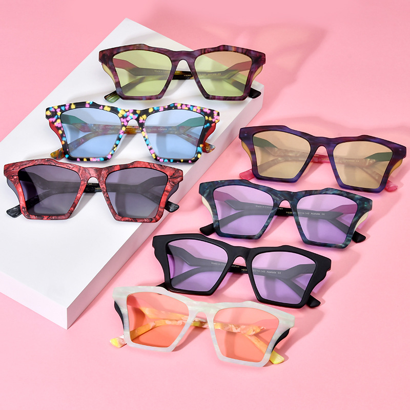 gezhen1992's tweet photo. 9008 High quality cat eye acetate eyeglass frames to add to your prescription $109
#menglasses #womenglasses #fasioneyewear #eyewear #eyewearstyle #eyeglasses #eyeglassframes #southood #glasses #eyewearfashion #eyeglassframes #frames #optical https://t.co/nVz6enmLAS