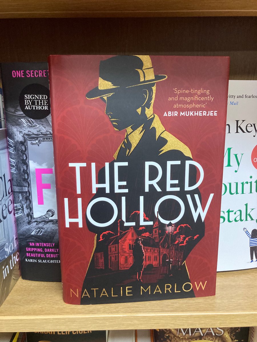 I visited a book shop in the south and had a root about for a copy of The Red Hollow. I was so shocked to see it out of its natural habitat of geographical West Midlands that I put it FACE OUT over a copy of a Sarah J Maas book. Left in stealth mode. #writer’slife #madness