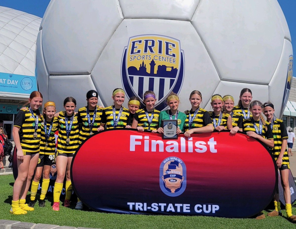 Congratulations to our RDA Connellsville 2011 girls for being finalists this weekend at the GLA State Cup and to the RDA Connellsville 2009 and 2006 girls and 2011 boys teams for taking home the trophy 🥳 Can’t wait to take on Regionals this June ⚽️