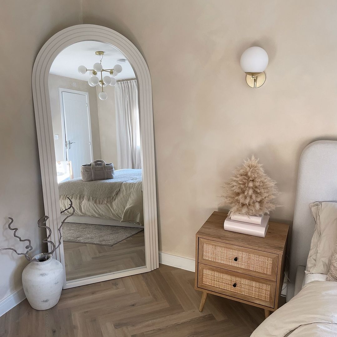 The NEWs you've been waiting for ✨ our stunning SELL-OUT Evie Arch Mirror is now BACK IN STOOCK & available to order today 👀 GO GO GO >> 🏃‍♂️👉🏼🛒 Product code: 083400 bit.ly/49g5Vsa