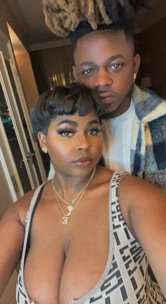 𝔹𝕒𝕔𝕜𝕤𝕙𝕠𝕥 ℚ𝕦𝕖𝕖𝕟👸🏾🍑🧚🏾‍♀️ tweet media