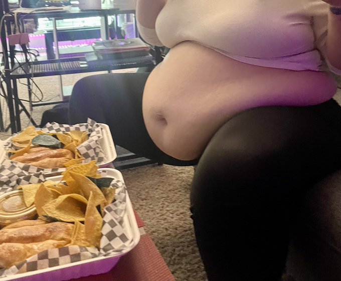 The perfect way to start a Monday 🩵 https://t.co/glh2QF8L5h<a href="/tag/happymonday"class="tags"><span>#happymonday</span></a>