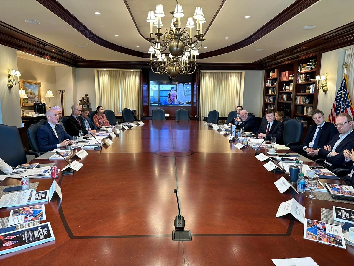 DrewHaleDC's tweet image. It was a pleasure to host @UKLabour MPs of the @UKParliament as well as representatives from the @UKinUSA, @BritAmericanBusiness, @LegatumInst, @CSIS, @congressdotgov, @CATOInstitute and @cityoflondon for a roundtable on a potential UK-US free trade agreement at @Heritage.