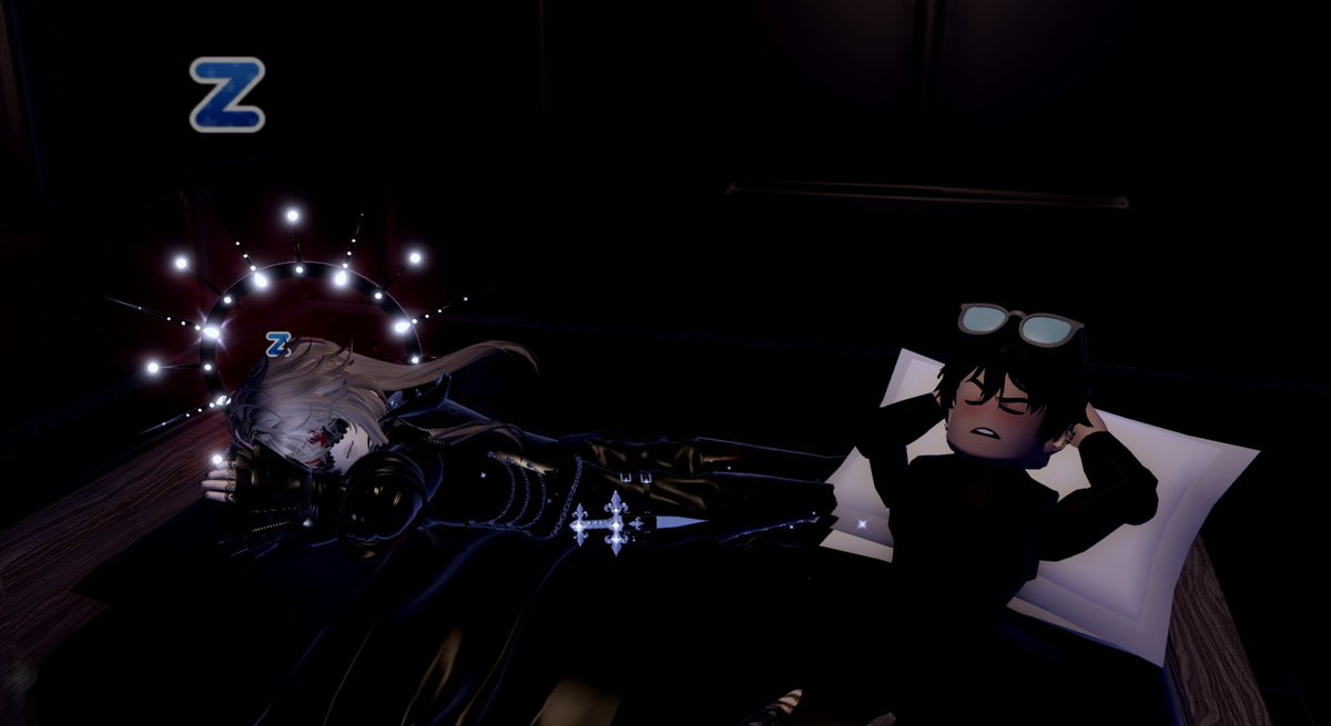 kookykooky32's tweet photo. @RoyaleHighValks Still mysteries to be solved... https://t.co/jV795omsDL