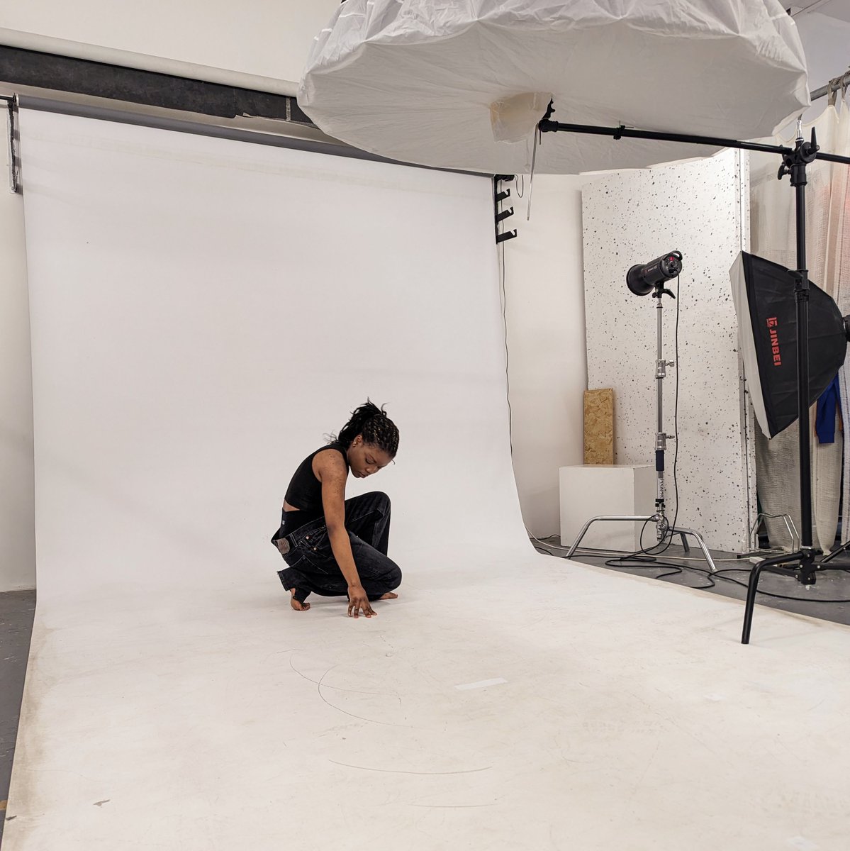 Behind the scenes from this photoshoot last week with Adéráyọ̀

If you're looking for a fashion editorial shoot, album arkwork or simply a portfolio refresh then get in touch. We have plenty of packages to suit your needs

Photographer - @itchyphotog
Stylist - <a href="/katyrosechris/">Katy Rose Christopher</a>