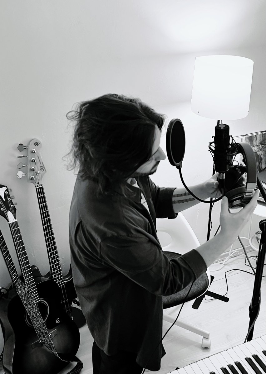 iamearthsick's tweet photo. Started this journey on March 2022 and now, after spending 26 months in my home studio to write, record and produce it, my beloved album is almost finished. With countless hours spent creating it, I'm glad to say every note that you'll hear is a piece from my soul.🕊️

#NewAlbum https://t.co/50vNpf7TIb