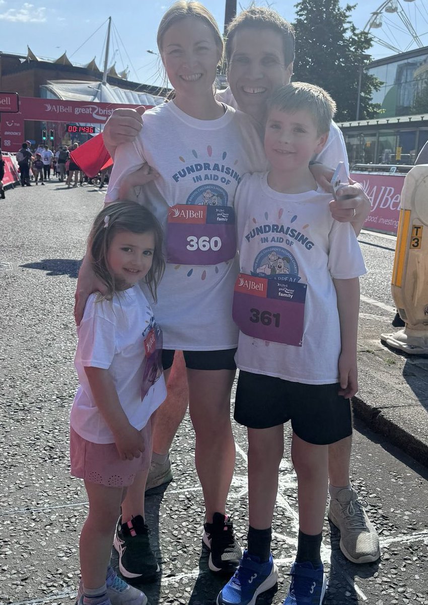 We did it! Reuben ran his mile and raised over £1000 for @thegrandappeal (including the gift aid), a very proud family! Thank you 🙏🤩