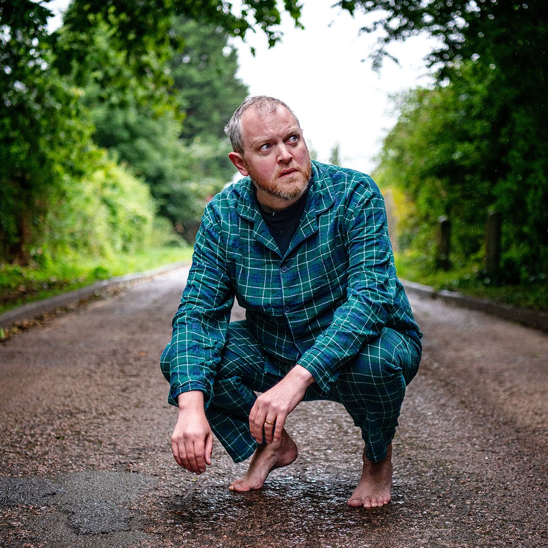 Miles Jupp brings his new show, On I Bang! to Rose Theatre! 💥 Hear his incredible story: after finishing his 2017 tour, he had a brain seizure, discovered a tumour, and underwent major surgery 🍅🤕 Now, he’s ready to share it all 📖👀 🎟️ Link in bio 📅 3 June