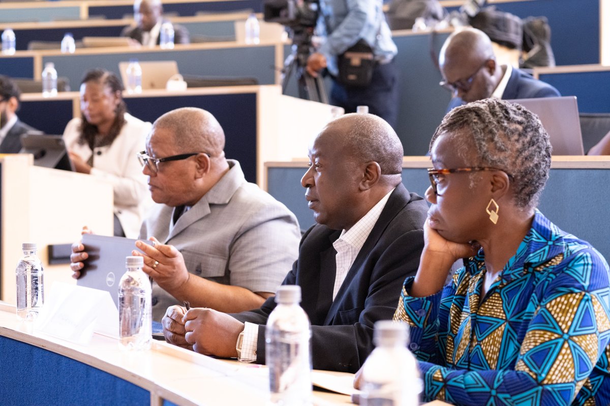 UPTuks's tweet photo. #ATISummit: According to the African Transformation Index by @AcetforAfrica launched at @FutureAfricaUP today, African economies are less diversified & the competitiveness of their exports has declined, leaving the continent vulnerable to external shocks: https://t.co/YSvGIYUFDA https://t.co/uyJJH3SvFU