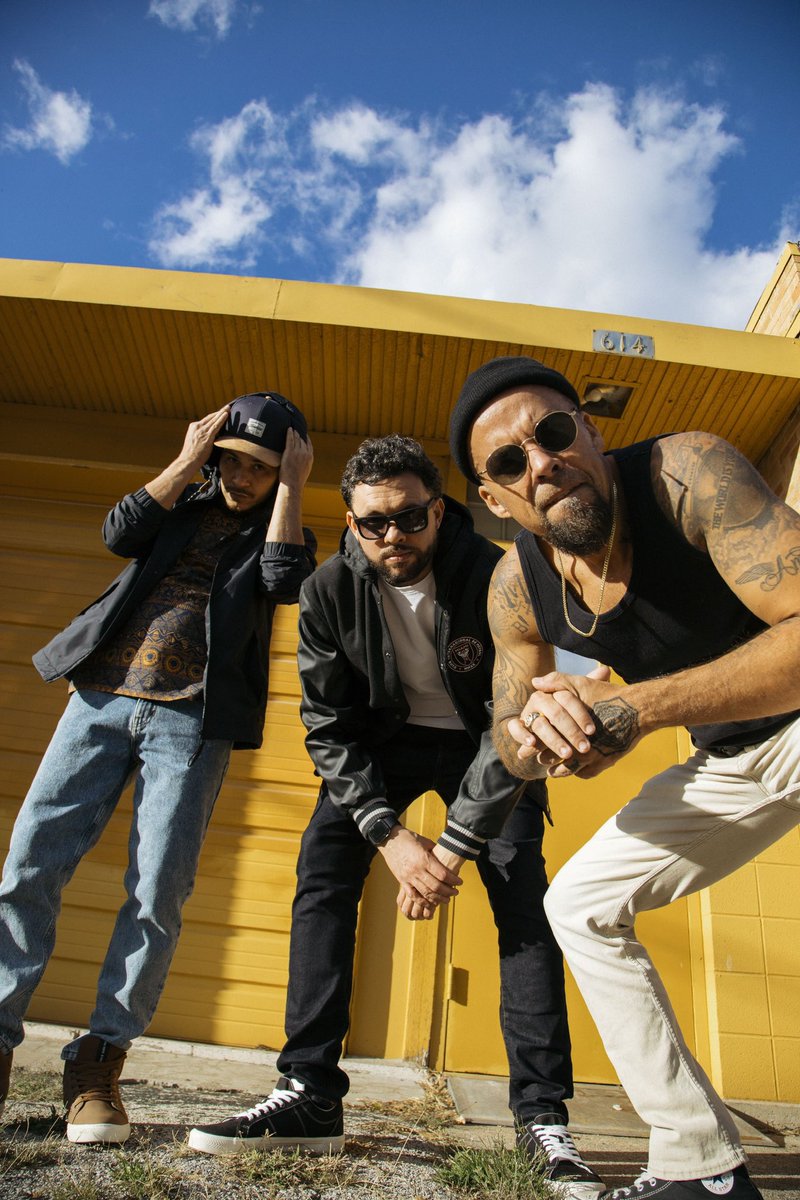 MAYDAYMUSIC tweet picture