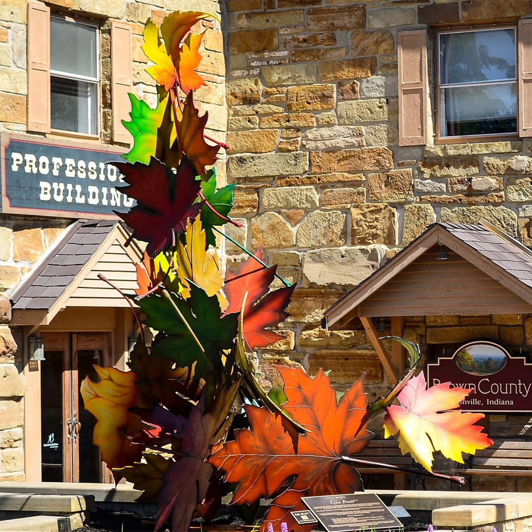 Have you visited the #SoaringMemorial located in Nashville, Indiana? 🍁 The 22-foot statue contains 22 steel leaves to represent the number of Veterans lost each day to suicide. We're proud of the impact this installation has made. mission22.com/memorials/ #UnitedWeHeal