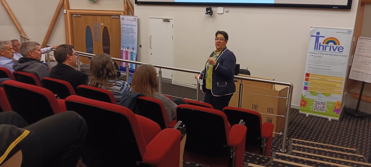 Informative discussion with @Mel_Pickup at our #Informatics #Thrive conversation earlier. #TeamBradford #ThankYou