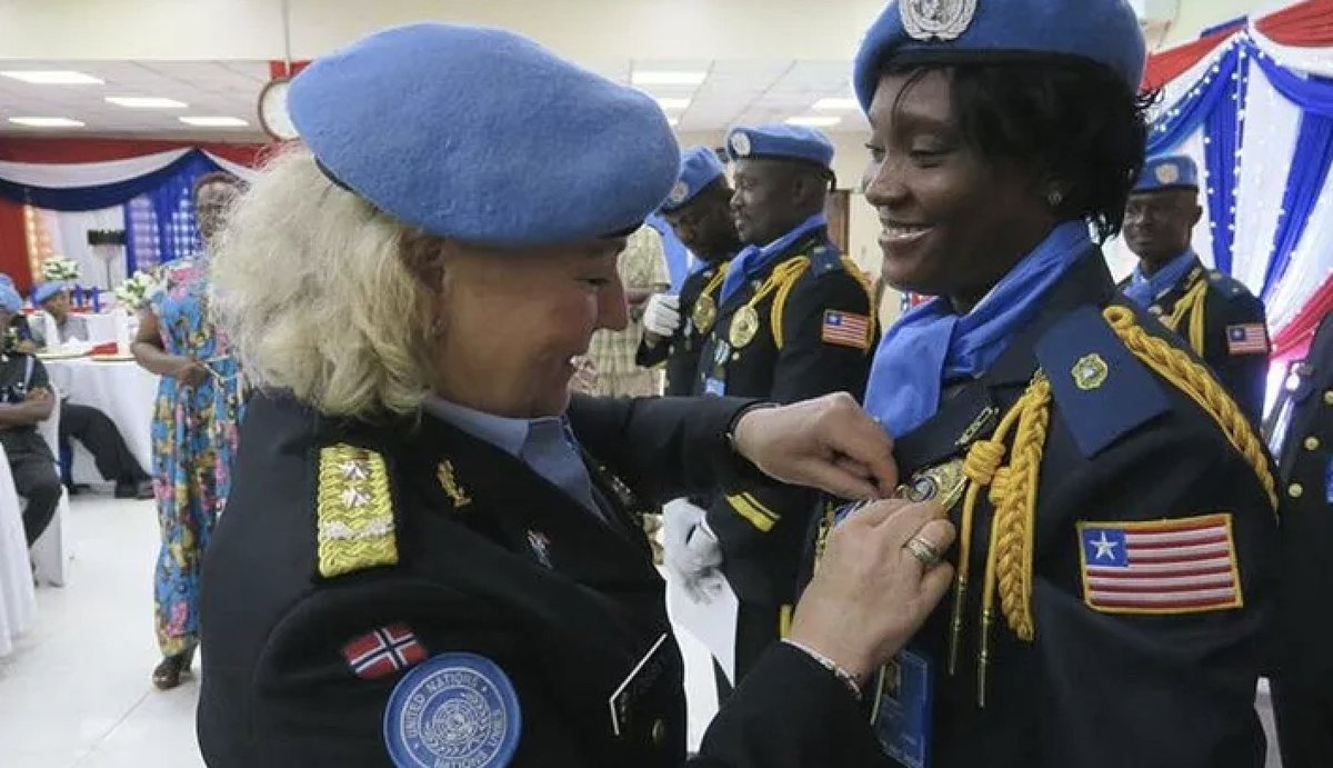 'Many times, young women have said to me: I’m not sure I’m able to do this. But I say to them: Yes you can.' From Prosecutor to @unmissmedia Police Commissioner, Christine Fossen 🇳🇴has always taken great pride in promoting justice ➡️ ow.ly/RMqQ50Rphey #PKDay @NorwayUN