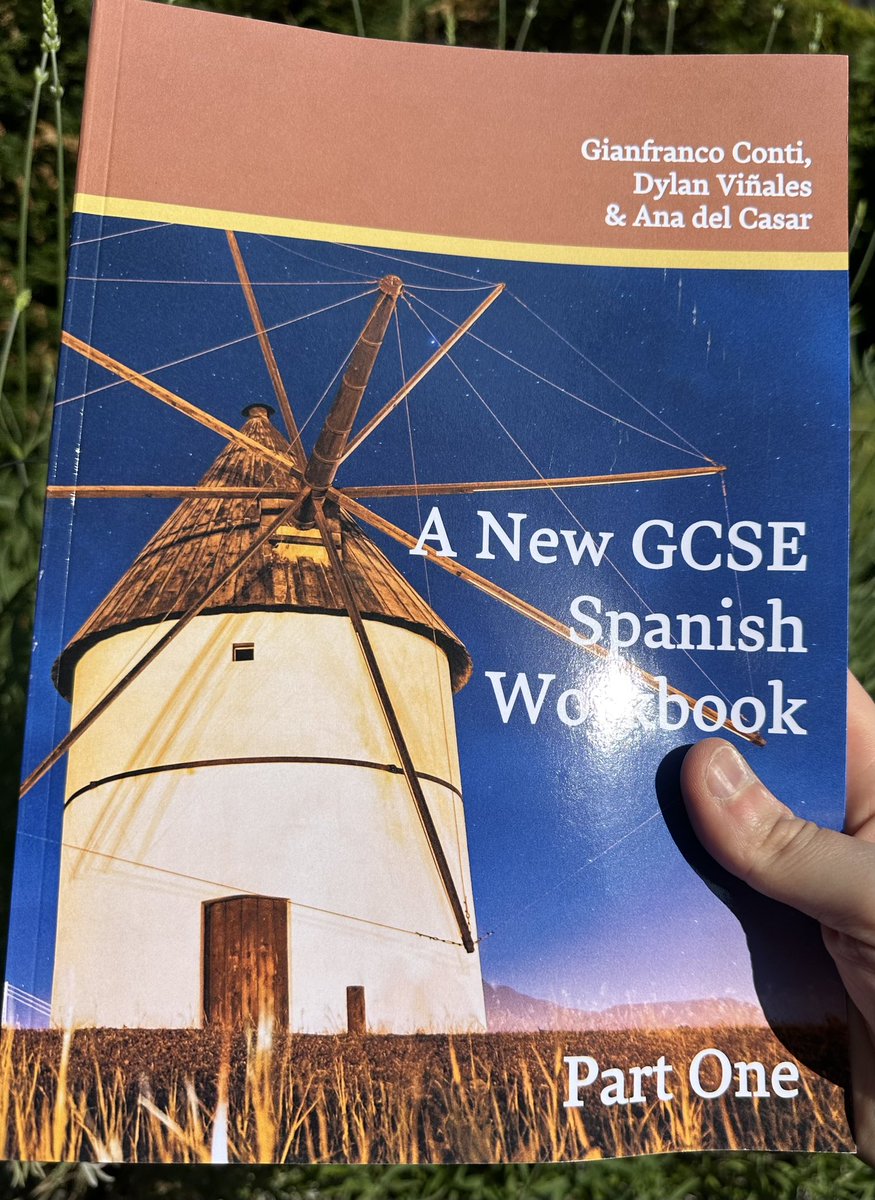 This beauty has arrived! It is really outstanding, so carefully and attentively crafted, a must have for any Spanish teacher! @MrVinalesMFL @gianfrancocont9