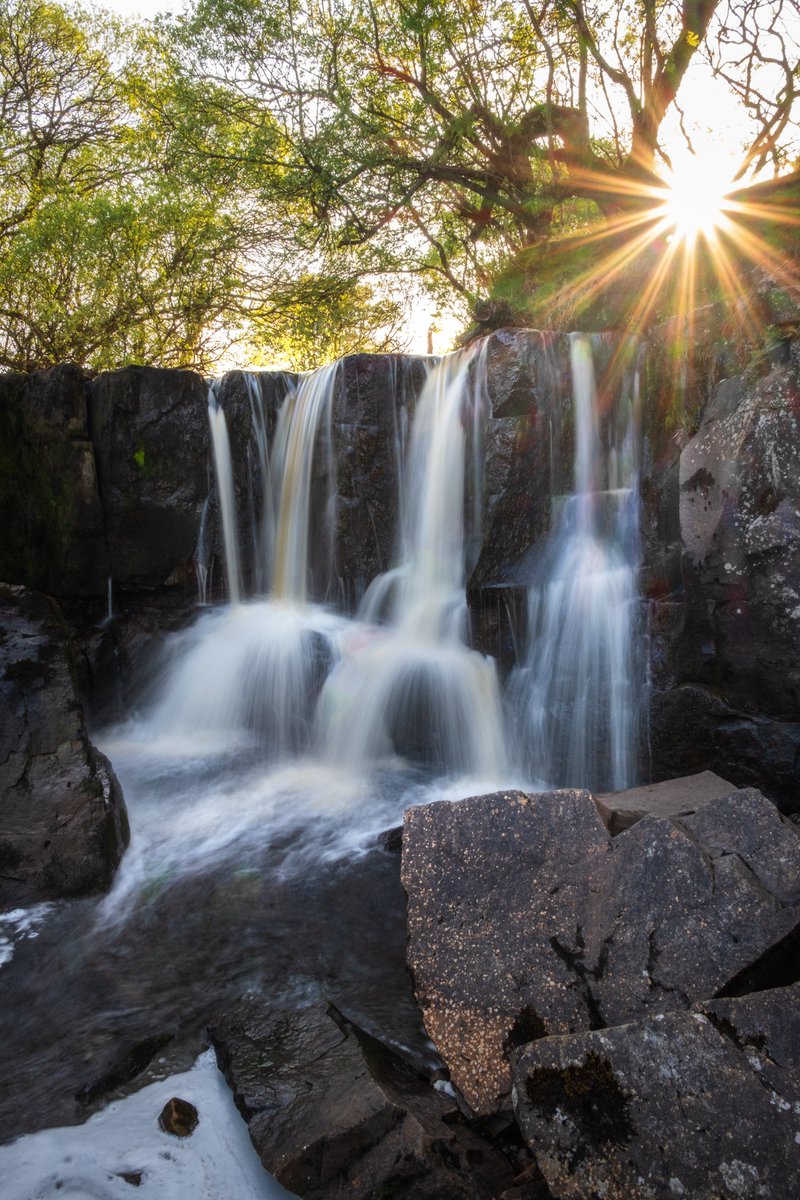 Maybe not the best time to photograph a waterfall in this Irish heatwave but a cracking location non the less.  Tullydermot Falls in County #cavan 

@cavancoco @ThisIsCavan