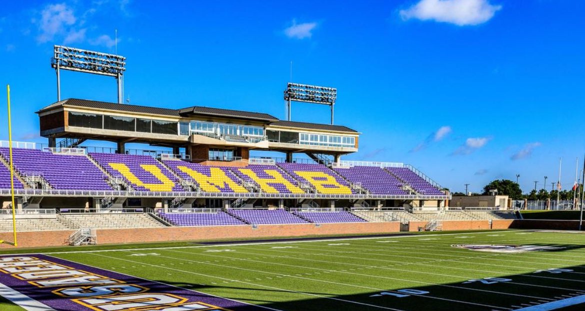 After a great conversation with <a href="/jkcoachc94/">Coach Collins</a> , Blessed to say that I have received and Offer from <a href="/CruFootball/">UMHB Football🏈</a> 💛

<a href="/CoachFredenburg/">Coach Fredenburg</a> @Tripp_Mitchell_ 
<a href="/Elisa2002/">Coach_W.Gaston</a> <a href="/4Jmack/">Johnnie Mack</a> <a href="/CoachAlvi/">Jacob Alvarez</a> <a href="/Perroni247/">Brian Perroni</a>