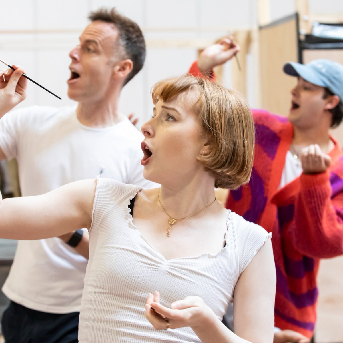 PHOTO ALERT - 1st look inside the rehearsal room MARIE CURIE THE MUSICAL 📸 @peachyraith 📍@CharingCrossThr ⏰ Saturday 1 June - Sunday 28 July Book Tickets zurl.co/iFSE #theatre #theatrefan #theatrenews #photo #photooftheday