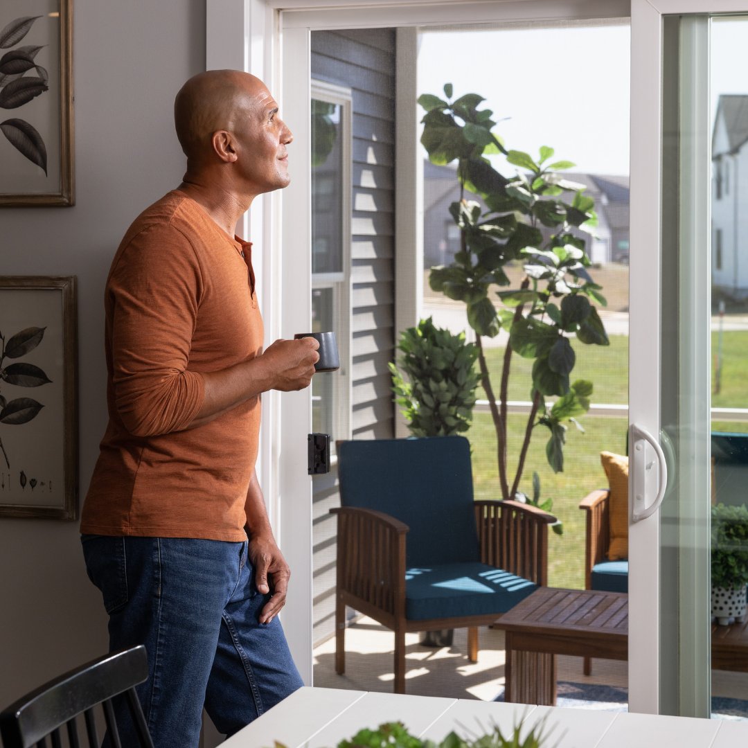 Ritescreenllc's tweet image. #WarmWeather is finally here! Make sure you&apos;re ready to enjoy it, not avoid it! 🌞 #UltraVue mesh is the most effective way to maximize sunlight, views, and ventilation, providing up to a 25% increase in airflow and clarity. hubs.ly/Q02xM2fn0
#WindowScreen #Daylight #DIY
