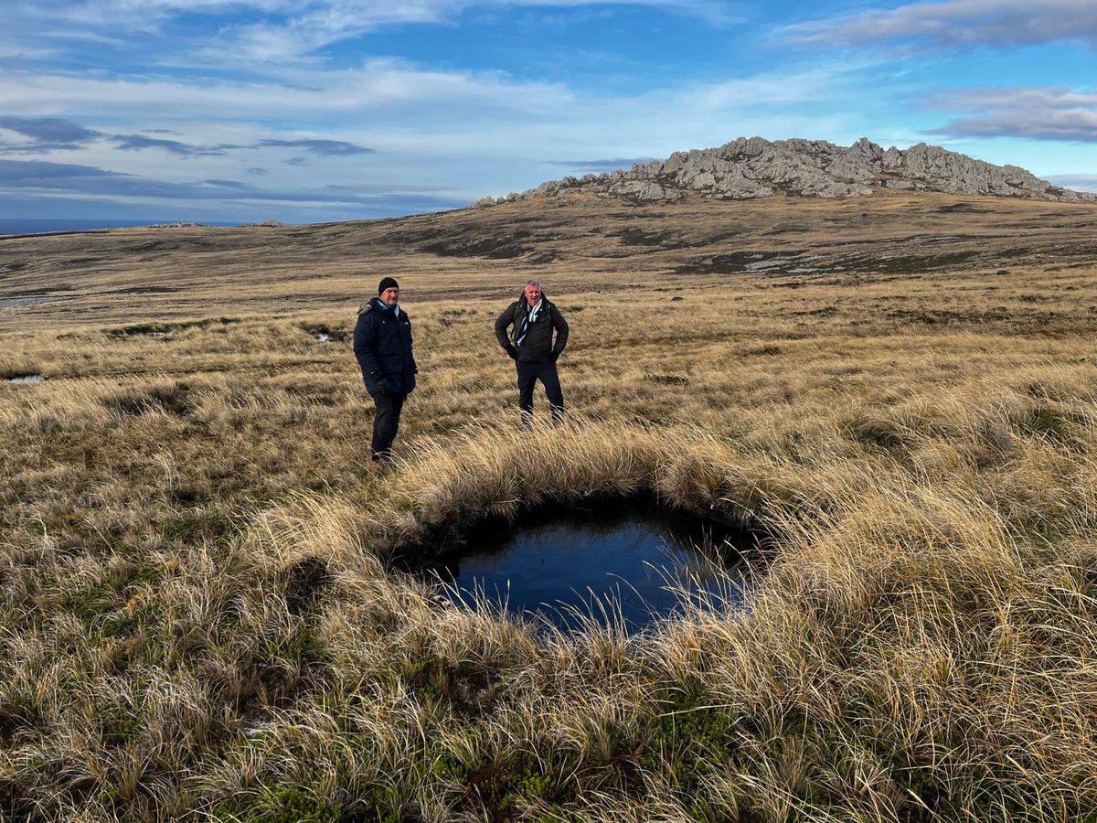 UKVeteran_RN's tweet photo. #MountTumbledown #ScotsGuards #42Commando #Falklands #FalklandIslands #FalklandsWar1982 #WeWillRememberThem πΊπ«π°βοΈπ¬π§ https://t.co/2ooq2JMkDj