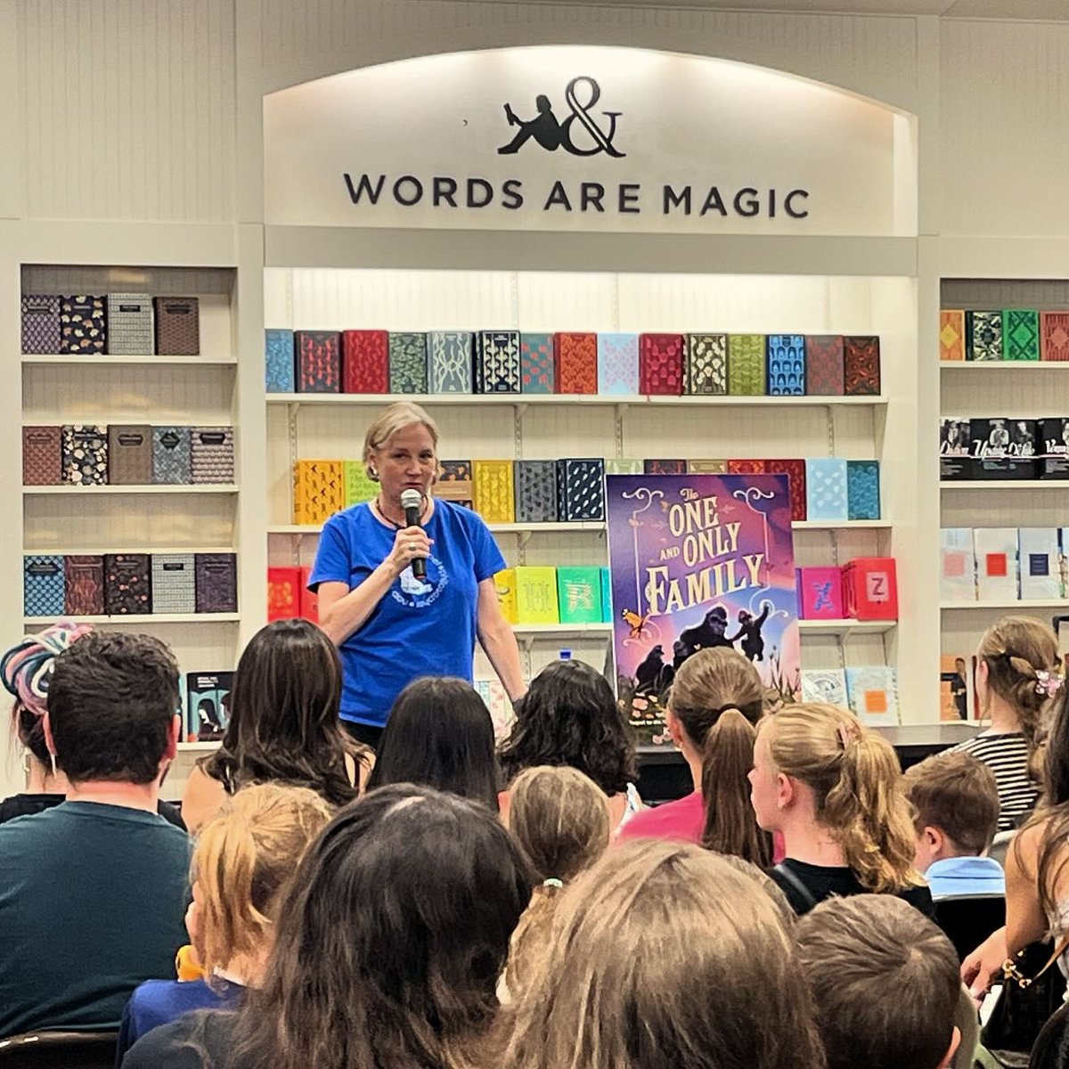 A wonderful weekend event at <a href="/bnoakbrookil/">BN Oak Brook</a>! Always a joy to connect with young readers. ❤️ <a href="/HarperChildrens/">HarperKids</a>