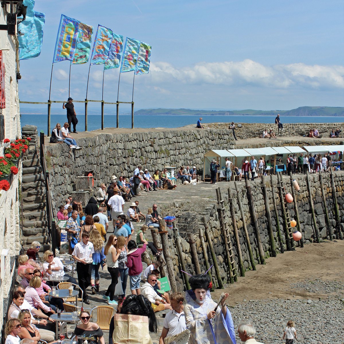 Are you joining us on Sunday? ⚓️  

The Seaweed Festival schedule is here! Highlights include the all-time favourite Punch and Judy show, plus an enthralling talk on seaweed forests by the experts at Algapelago.  See you there!  

📍Clovelly, Devon