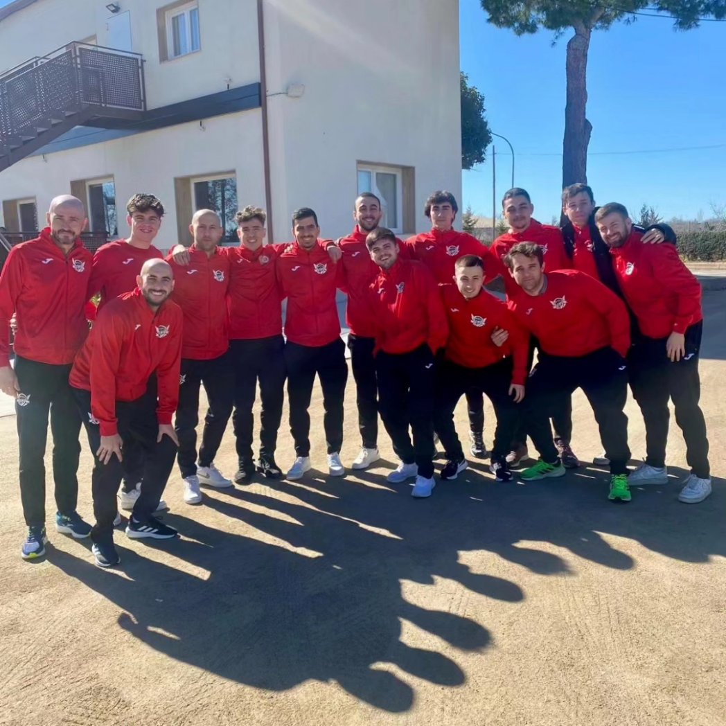 Bueno pues se acaba mi etapa en @edbrunetefs no de la manera deseada pero el deporte es así,gracias a TODOS,los chicos,directiva y cuerpo técnico por esta etapa top ,el deporte nos debe una <a href="/LopezChika/">Antonio López Chic</a> ,tú juegas otra liga mister🙌🙌 GRACIAS y nos vemos pronto,1,2,3alturron