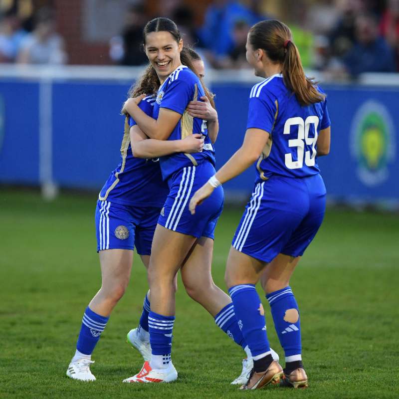 LCFC_Women's tweet photo. Join a long list of rising stars with Junior Academy trial dates now confirmed! ✨

📆 Saturday 1 June - Saturday 8 June
👤 School years three to 10

Follow the link below to register your interest 👇