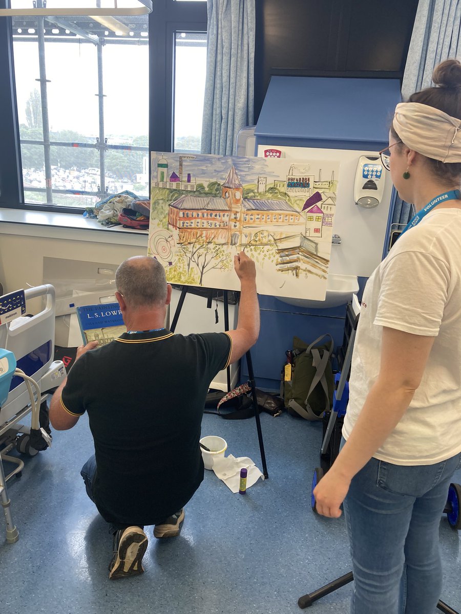Megan Dawes (@arts_nuh) on Twitter photo We are thrilled to welcome our multi-skilled Artist in Residence, Paul Lillie to <a href="/nottmhospitals/">Nottingham University Hospitals</a> today!
He delivered live painting sessions of Notts landmarks on wards - patients and staff contributed their own sketches.
Thank you <a href="/NUHCharity/">Nottingham Hospitals Charity</a> for funding this project❤️ We are thrilled to welcome our multi-skilled Artist in Residence, Paul Lillie to <a href="/nottmhospitals/">Nottingham University Hospitals</a> today!
He delivered live painting sessions of Notts landmarks on wards - patients and staff contributed their own sketches.
Thank you <a href="/NUHCharity/">Nottingham Hospitals Charity</a> for funding this project❤️