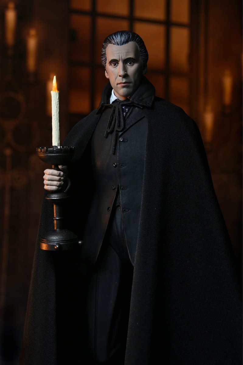 Oh man. Christoper Lee/Hammer #Dracula from @NECA_TOYS. Absolutely stellar.

#ChristopherLee #HammerHorror #NECA #NECAToys