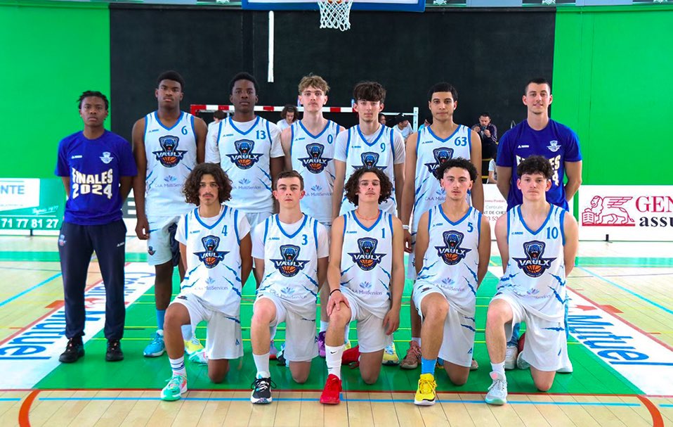 VaulxBC's tweet photo. 𝐃𝐈𝐑𝐄𝐂𝐓𝐈𝐎𝐍 𝐋𝐄𝐒 𝐅𝐈𝐍𝐀𝐋𝐄𝐒 𝐑𝟏 ! ⭐️

• Vainqueurs en 1/2 finale face à Roanne, les U17 affronteront Stade Clermontois dimanche 26 à 13h à Caluire 
• Tombeurs de l’ASVEL, les U20 défieront CRO LYON dimanche 26 à 15h30 à Caluire https://t.co/f7J5yzlxqV