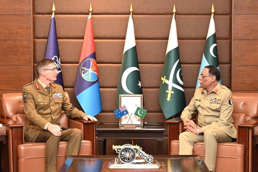 #ISPR General Angus J. Campbell, Chief of Defence Forces Australia, who is on official visit to #Pakistan for 13th Round of Pakistan - Australia, Defence and Security Talks and 10th Round of 1.5 Track Security Dialogue, called on General Sahir Shamshad Mirza, Chairman Joint