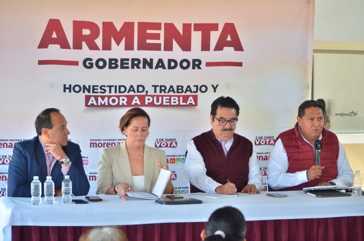 JoseTomeCabrera's tweet photo. Cuando te mienten como el candidato del #PRIAN para ganar adeptos, no merecen gobernar.

¡ @eduardorivera01  TE MIENTE! en seguridad y apoyo al campo señalan voceros de @MorenaSi_Puebla y de la campaña de @armentapuebla_ . https://t.co/A3fzDsJOTl