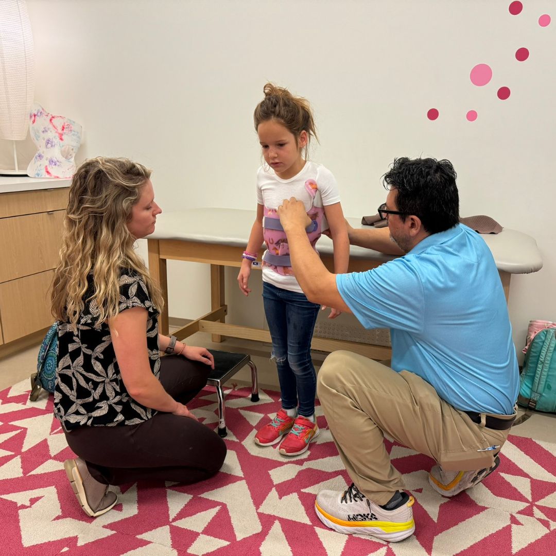 NScoliosisC's tweet photo. 🌟 Meet Mary and Lucy, two inspiring sisters who have traveled from Florida! 🌟
#NationalScoliosisCenter #ScoliosisAwareness #SisterSupport #BracingForTheFuture #FamilyStrength #ScoliosisJourney #Inspiration https://t.co/ylRS0PXIbG