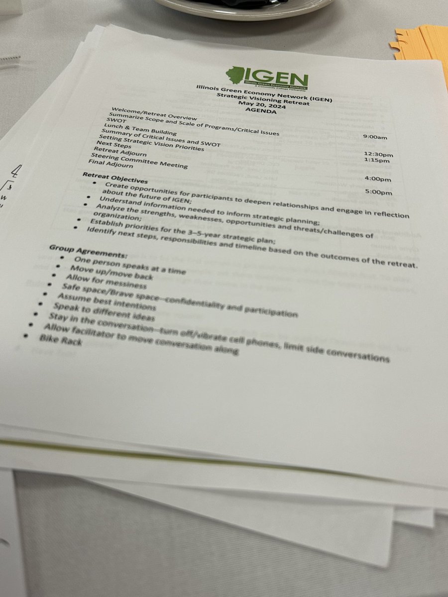 PSCPresident's tweet image. Strategic planning retreat for the Illinois Green Economy Network (IGEN). Not a bad start to the week! #sustainability #IGEN
