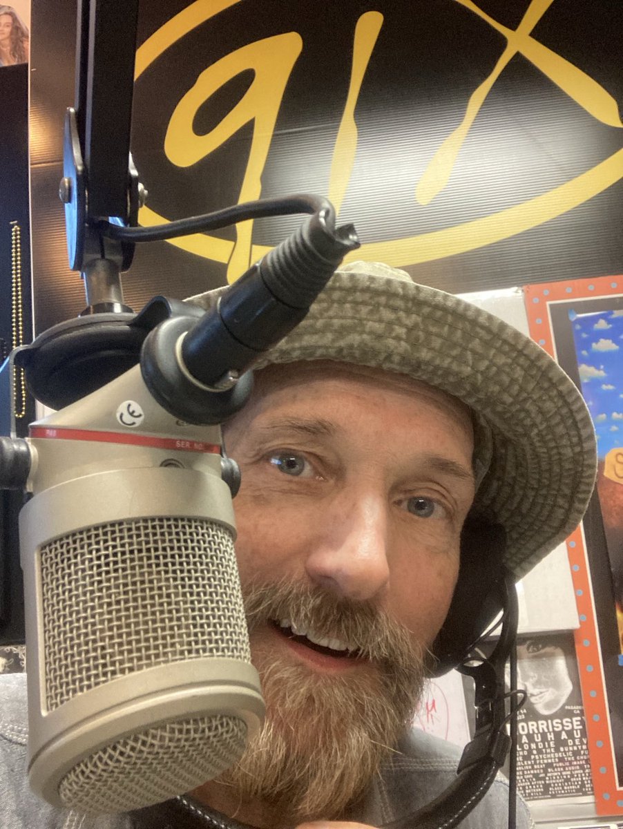 Trekking from Joshua Tree Music Festival, to Disneyland, I’m now wrapping up the Extend-O-weekend Adventure with Smilin’ Marty, by guesting on his show this morning on 91X!!! #joshuatreemusicfest #disneyland #91X #KEBF