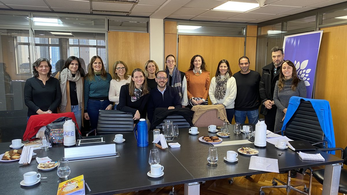 sambonelli's tweet image. Con el propósito de presentar avances en los objetivos, el plan de trabajo y proyectos que venimos desarrollando en la Unidad, tuvimos la segunda reunión del año del Consejo Consultivo💡

¿De qué se trata este espacio? ​🤔​

Abro hilo 🧵