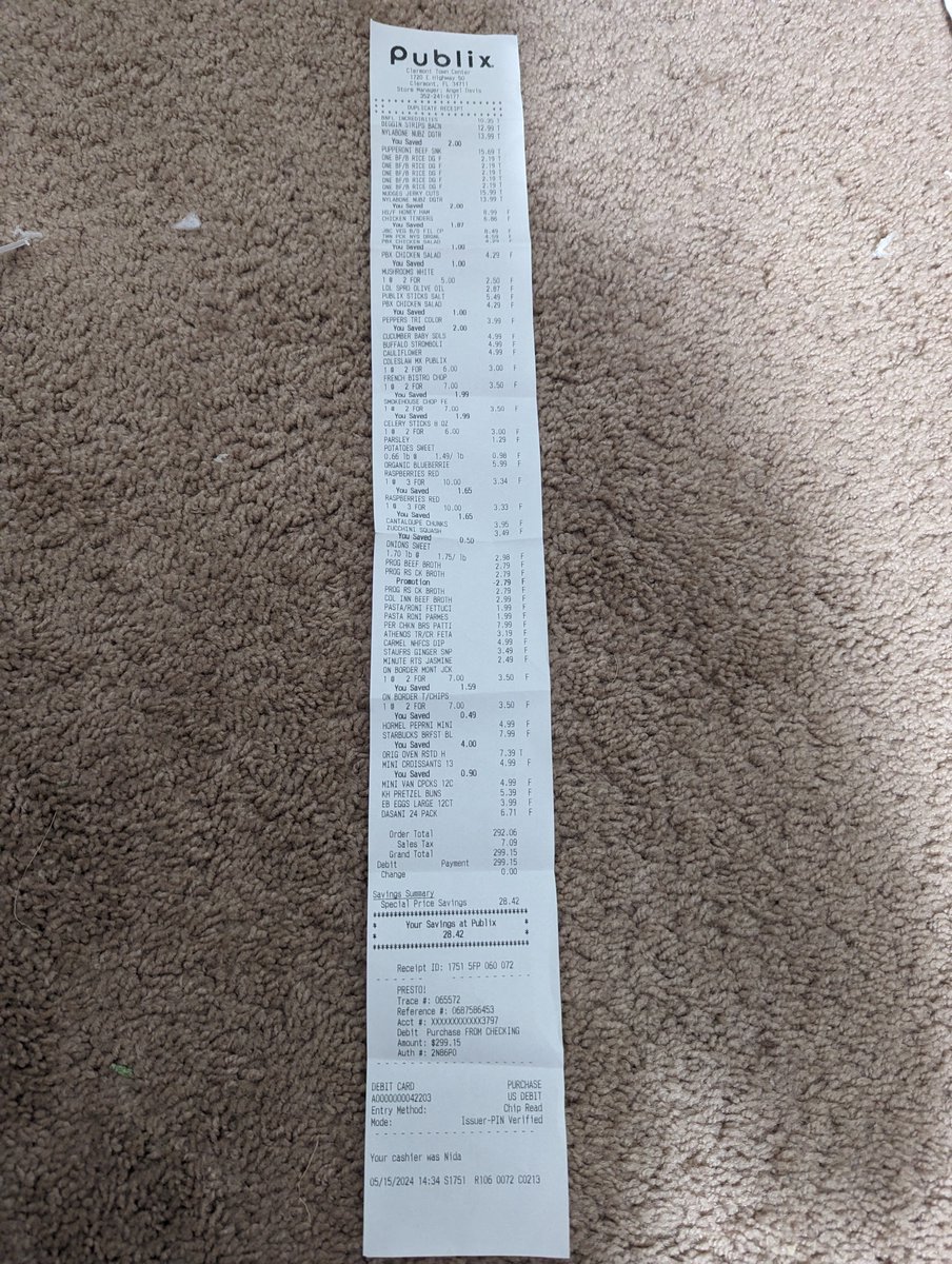 BabsEaker's tweet photo. @INSTACART HAS STOLEN MY MONEY. I PERFORMED A SHOP AND THEY ARE REJECTING MY REQUEST FOR REIMBURSMENT. THEY SAY THEY CANNOT VERIFY THE DATE ON THE RECEIPT. CAN EVERYONE SEE THE DATE HERE? #THIEVES #LIARS #INSTACART #INSTACARTSUCKS https://t.co/VzDXj5SdUn