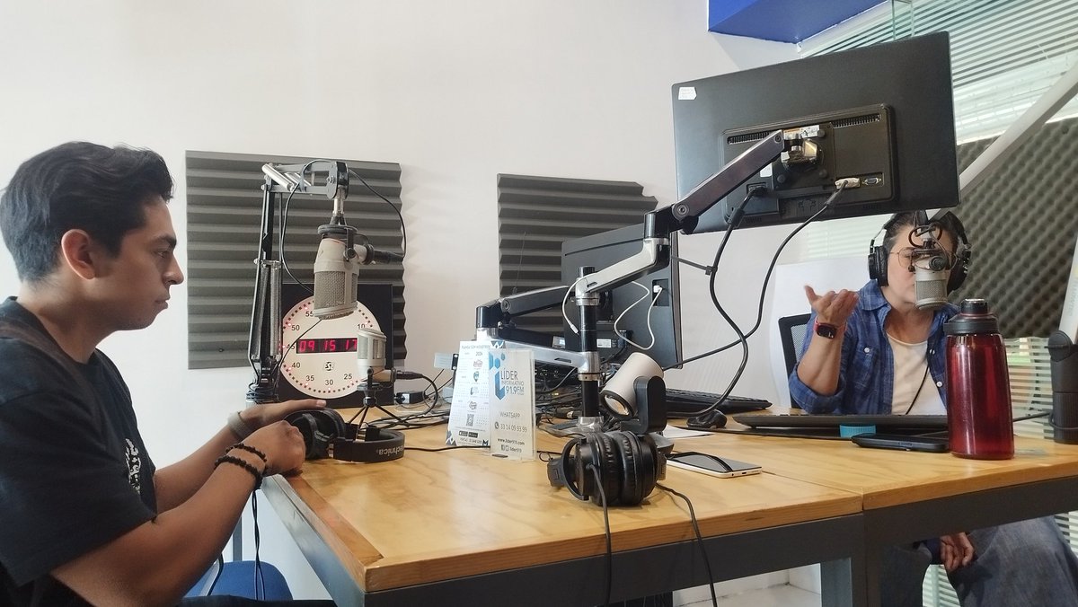 jcrtoral's tweet photo. Uno siempre vuelve a donde fue feliz.
Muchas gracias @GaboLoz @yolaplatica @Yobego @lider919 @RockSoul919 @Magia899 @Romance995FM @publicomunicar https://t.co/V75w8TWk8u