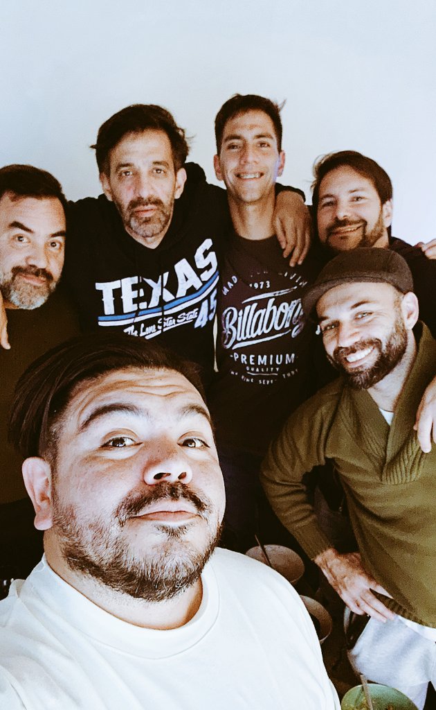 capochatv's tweet image. Juntada .. @AleCastelo1 el cocinero 
Cc
@rubenvivero @walleTV #Peter #maty