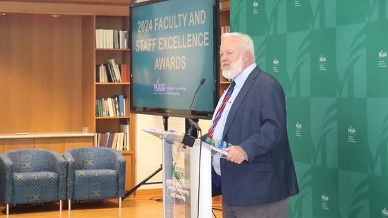 The College of Engineering and Computing honored outstanding faculty and staff at an Awards Reception and Ceremony on April 25. Congratulations to the awardees! cec.gmu.edu/news/2024-05/o… Photo by Tama Moni #EngineeringExcellence #FacultyRecognition #StaffAppreciation