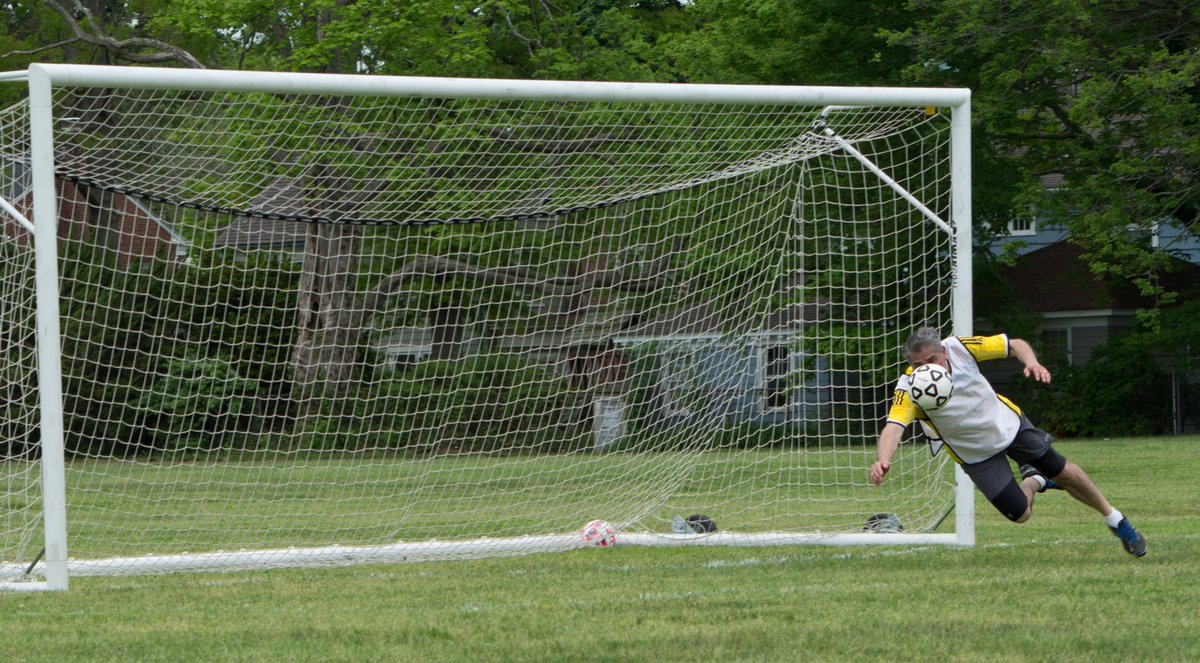 We had a great time at our annual @YalePathRes soccer match on May 18 that included faculty and family members. Among the faculty/athletes were @andrealbarbieri, Samuel Katz, MD, PhD, William B. Laskin, MD, & Harry Sanchez, MD of @YaleMed. Looking forward to next year.