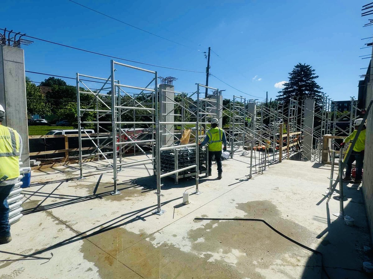 AffordableCrp's tweet photo. Construction is going vertical and moving along nicely at the H.R. Crawford Gardens project site in Washington, D.C. Once construction of this 76-unit project is complete, it will provide safe and permanent affordable housing for seniors earning up to 50% AMI #seniorhousing https://t.co/xFGWeFRtSt