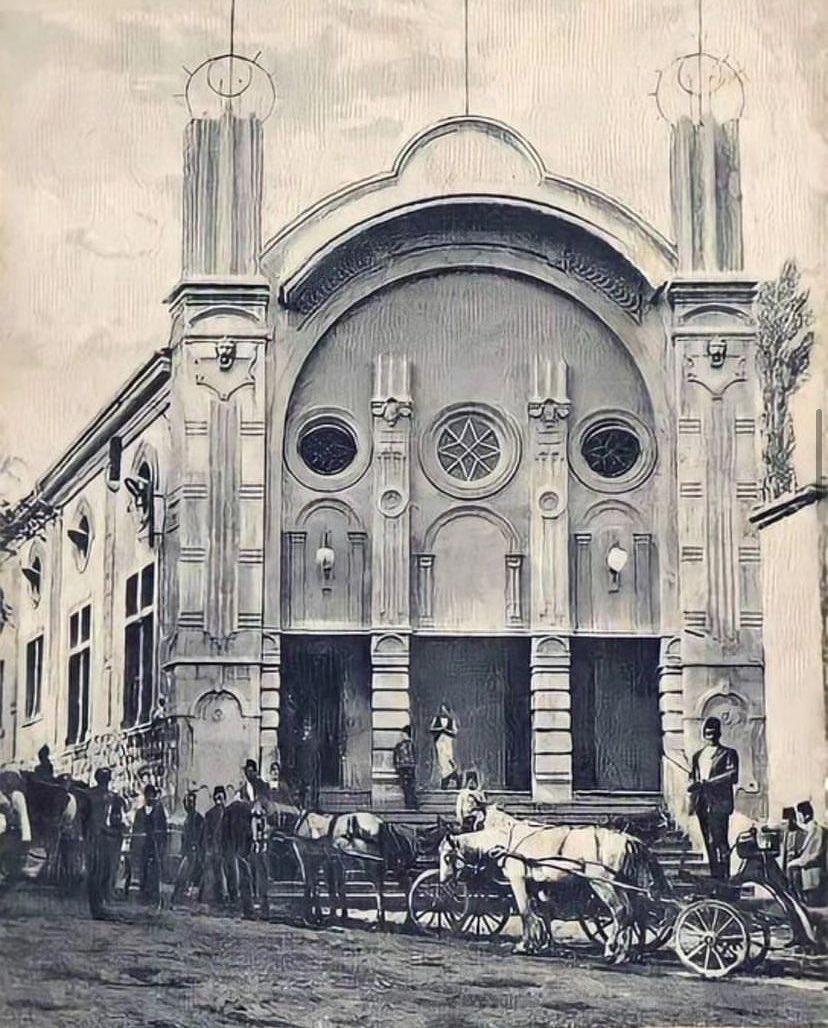 1912, Trabzon. Türkiye’nin ilk opera binası.